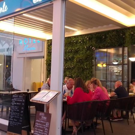 Hotel Marina Benalmádena Eksteriør billede